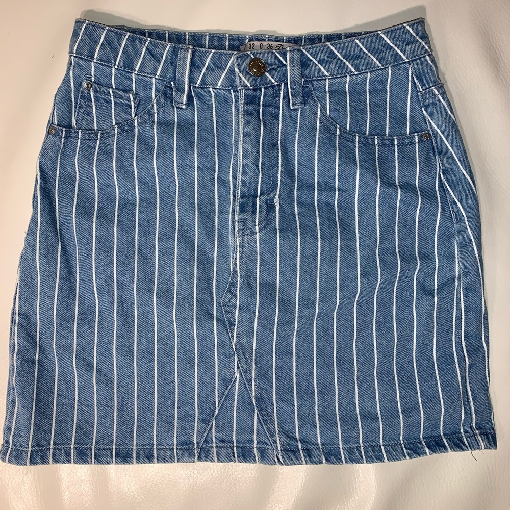 White striped denim skirt (Primark)🤍